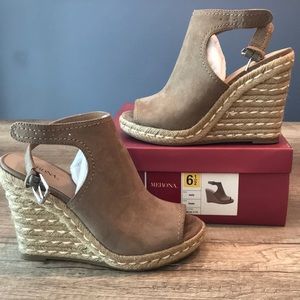 🌟Never worn wedges